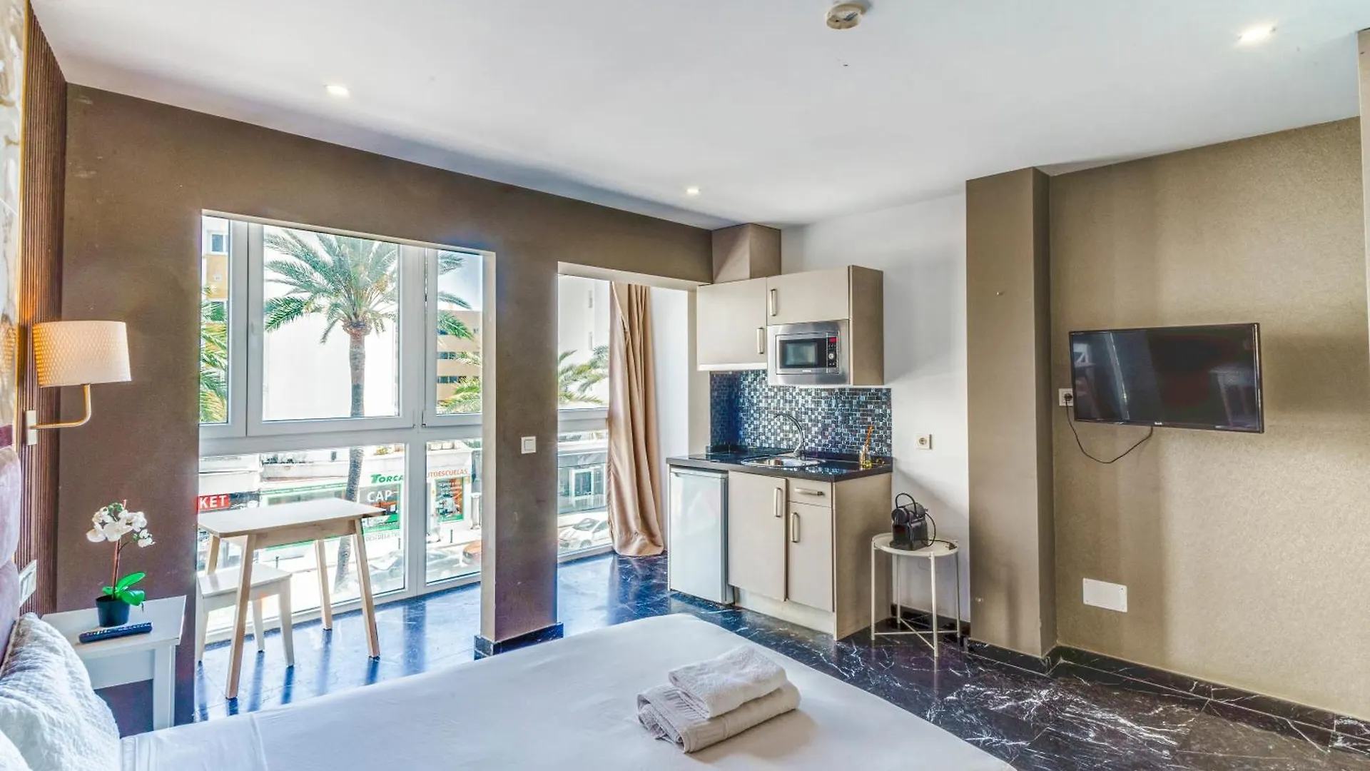 Costa Marbella Star Lightアパートメント