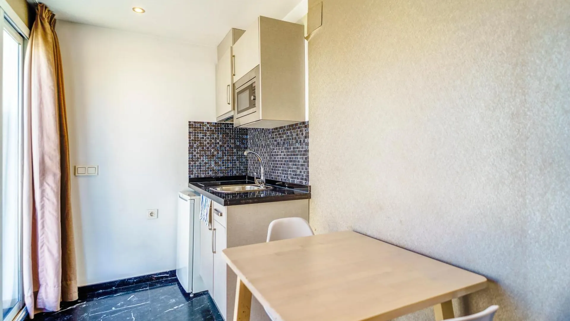 Costa Marbella Star Light Apartment 0*,