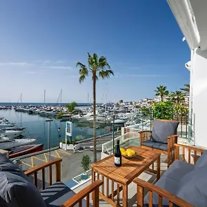 https://puerto-banus-marbella-front-line-penthouse-243-instastay.es-andalucia.com